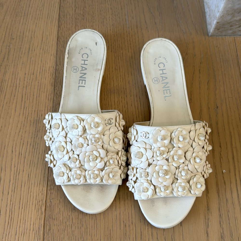 Chanel sandal